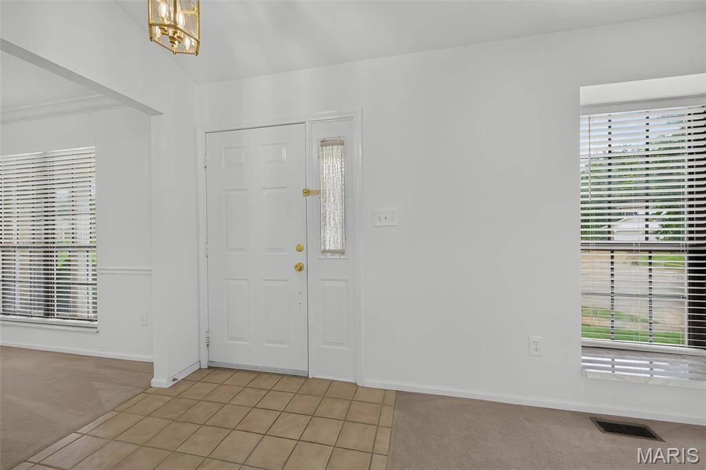 4843 Daltrey CT, Mehlville, MO 63129