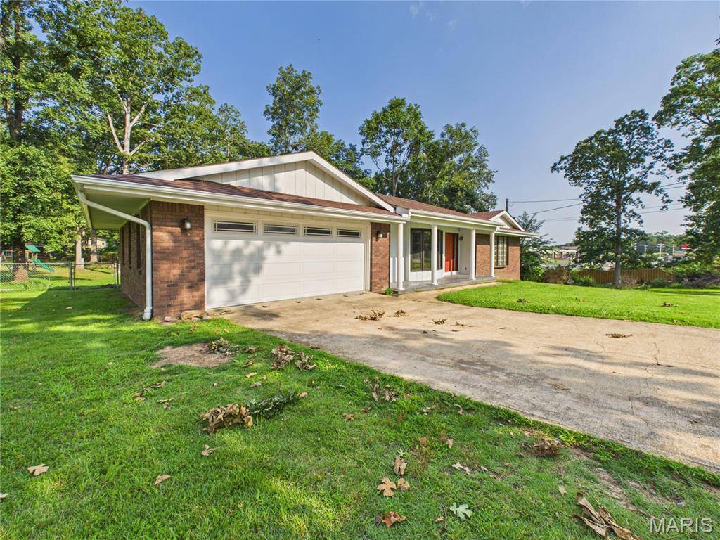 2035 Woodhaven RD, Poplar Bluff, MO 63901