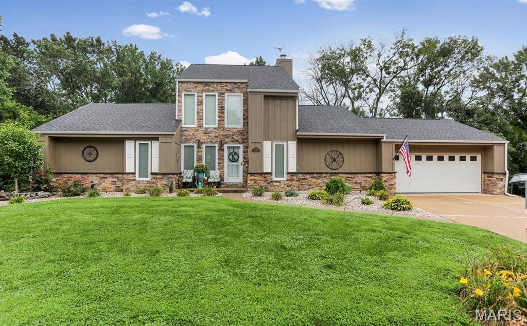 1006 Patti CT, Red Bud, IL 62278