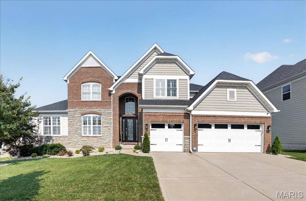 302 Oak Stand CT, Chesterfield, MO 63005