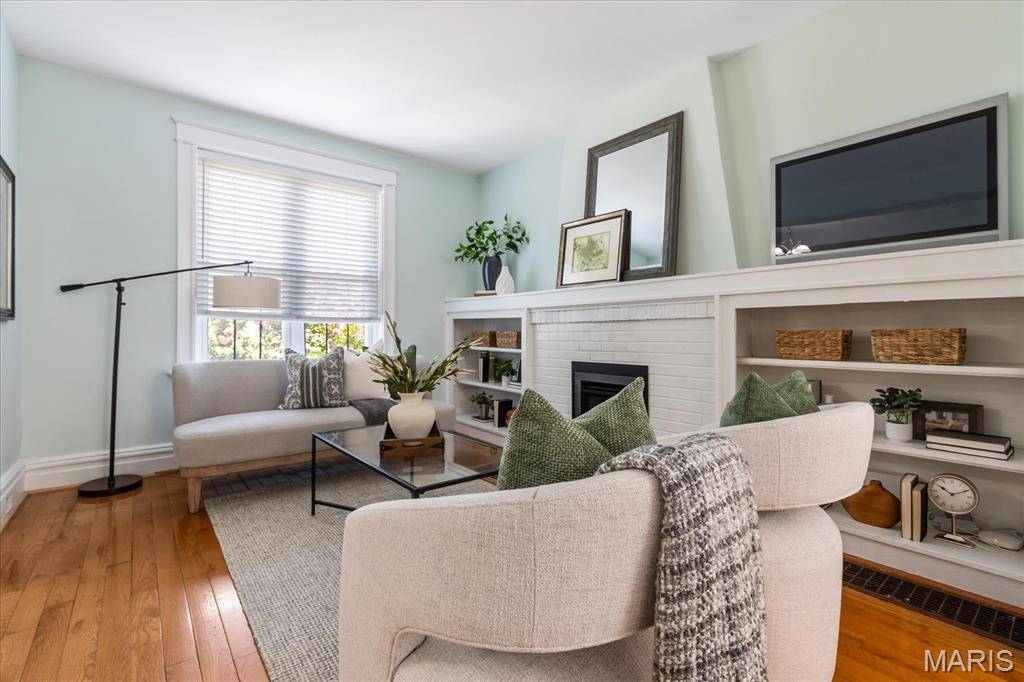 4146 Shaw BLVD, St Louis, MO 63110