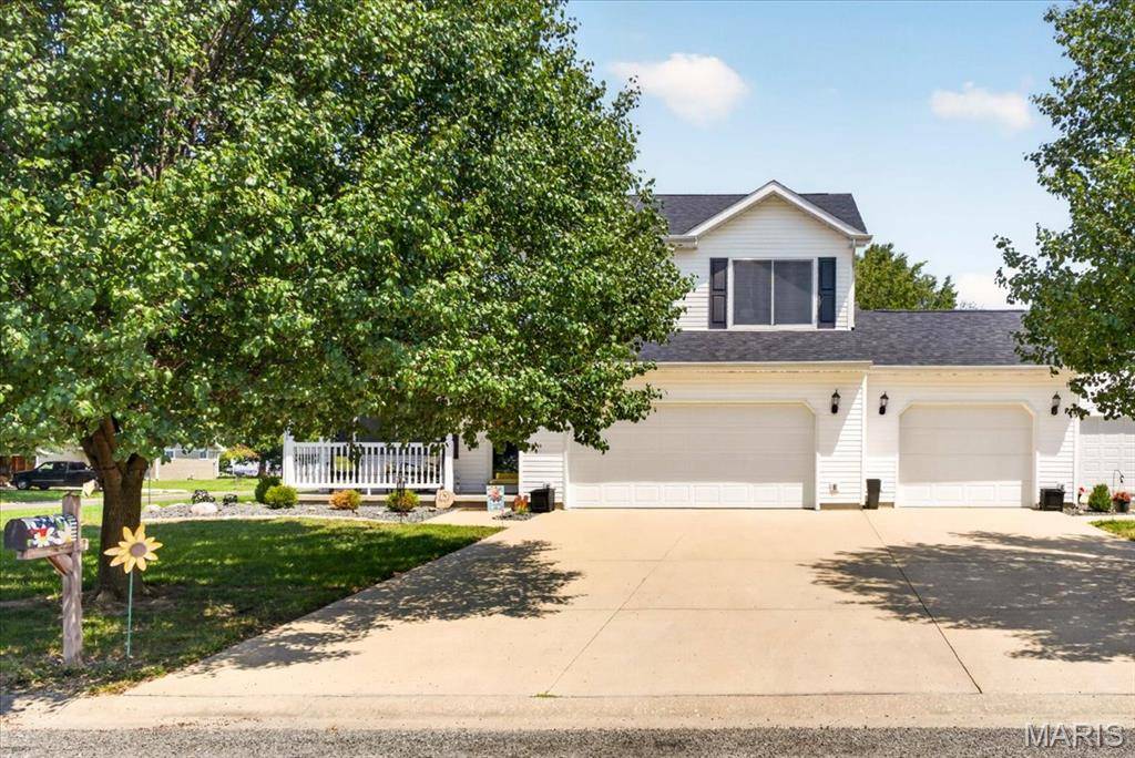 502 E Ash ST, Okawville, IL 62271