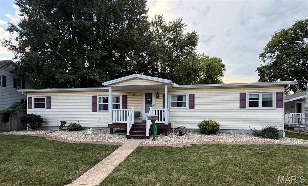 315 N Independence ST, Mascoutah, IL 62258