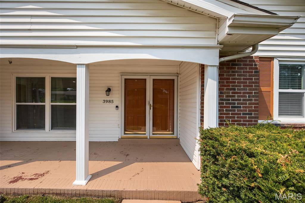 3985 Fairway DR, Florissant, MO 63033