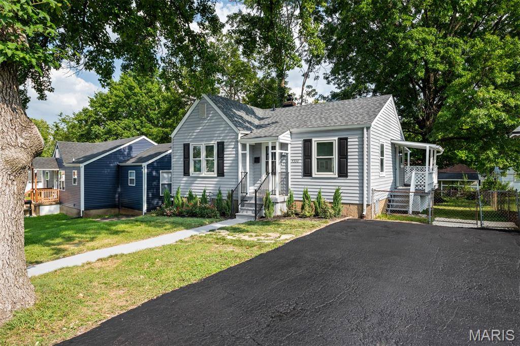 5336 Kirkland DR, Normandy, MO 63121