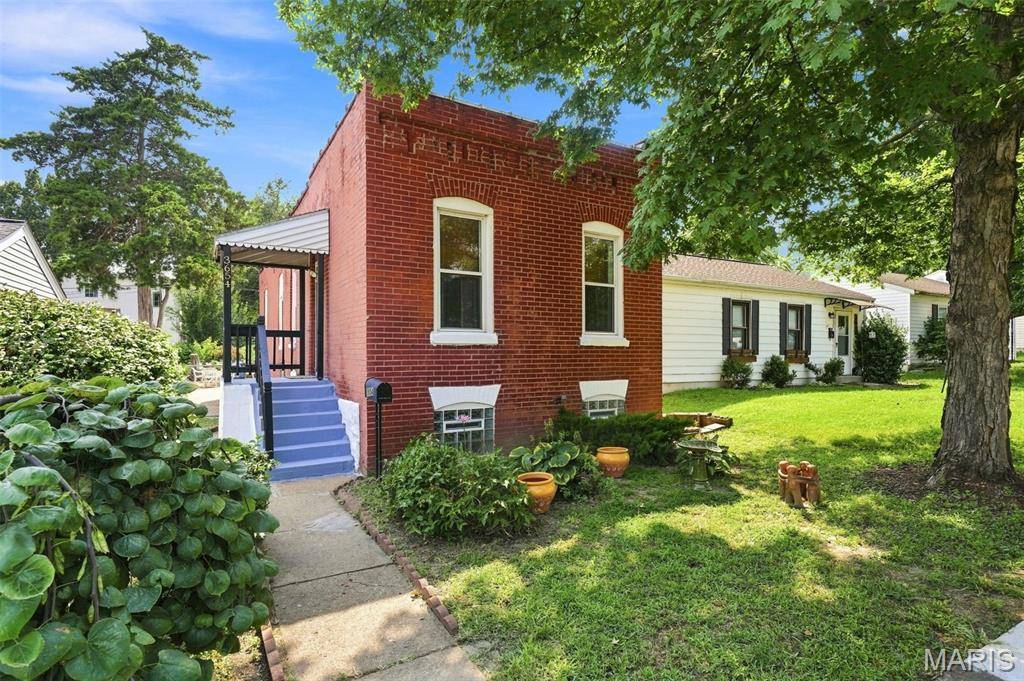 3654 Roswell AVE, St Louis, MO 63116