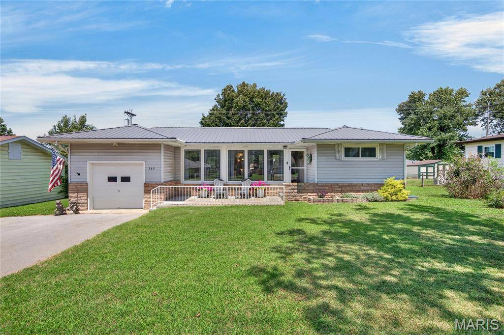 365 Fairfax DR, Lebanon, MO 65536