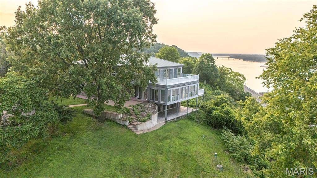 4 River Hills RD, Hannibal, MO 63401