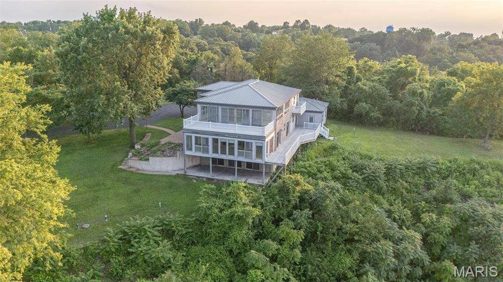 4 River Hills RD, Hannibal, MO 63401