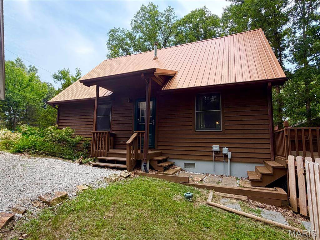 42171 Cedar Crest PL, Perry, MO 63462