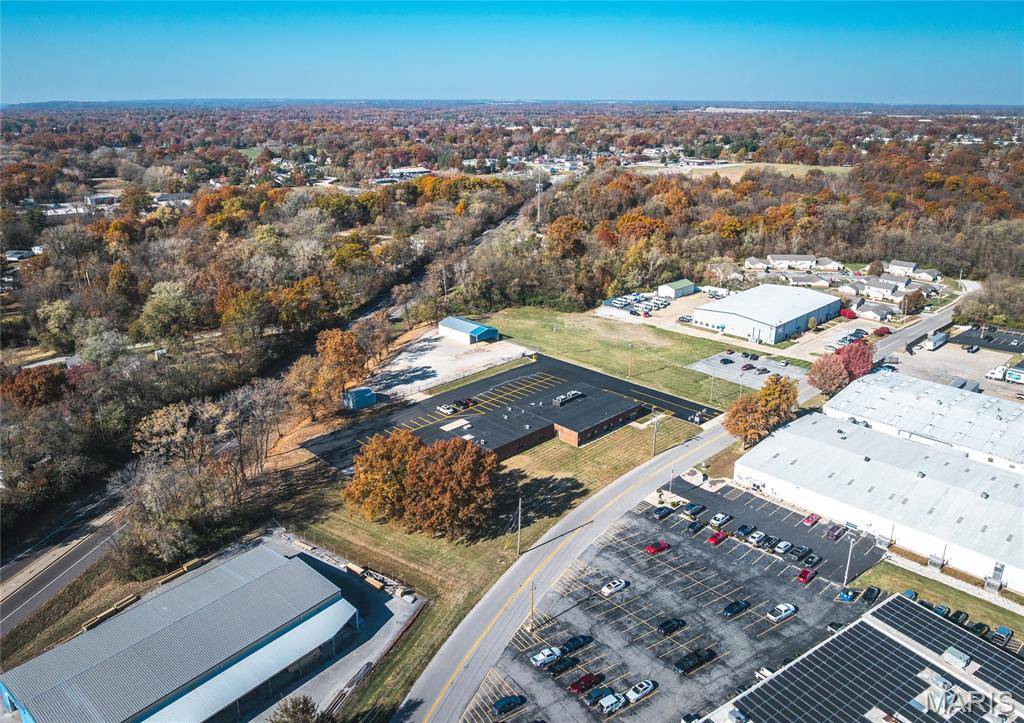 4436 Industrial DR, Godfrey, IL 62002