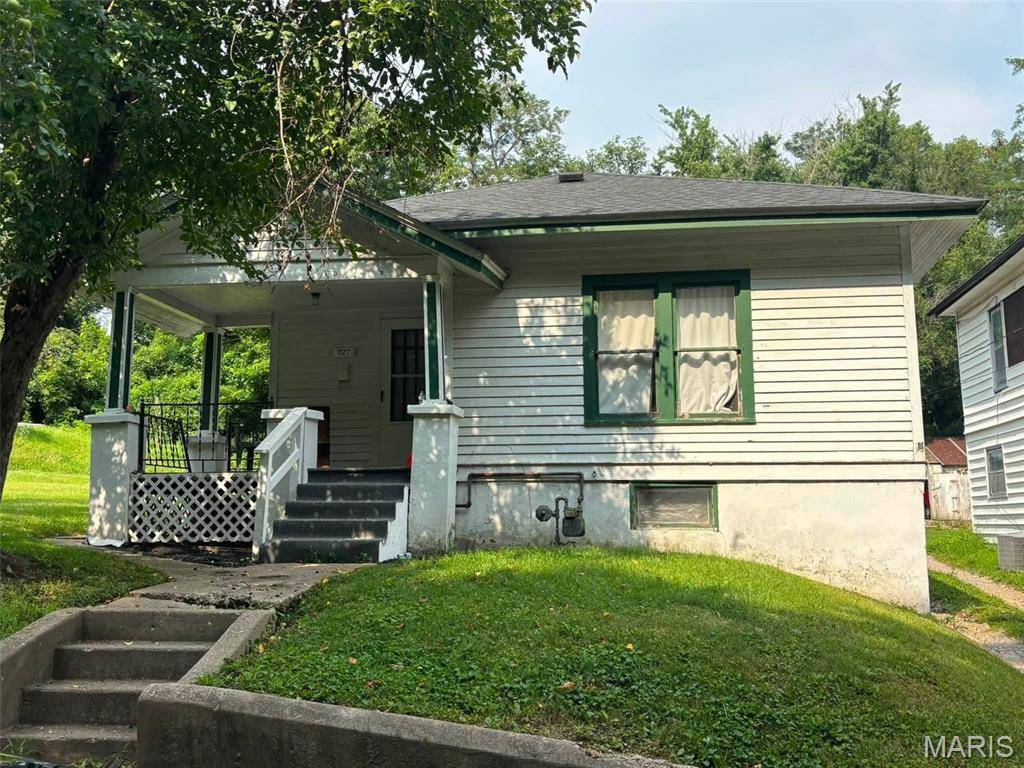 1127 Sierra ST, Hannibal, MO 63401