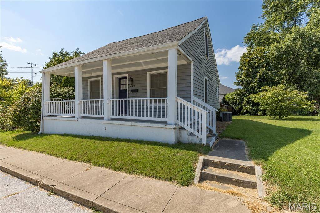 499 Roberts Street, Ste Genevieve, MO 63670