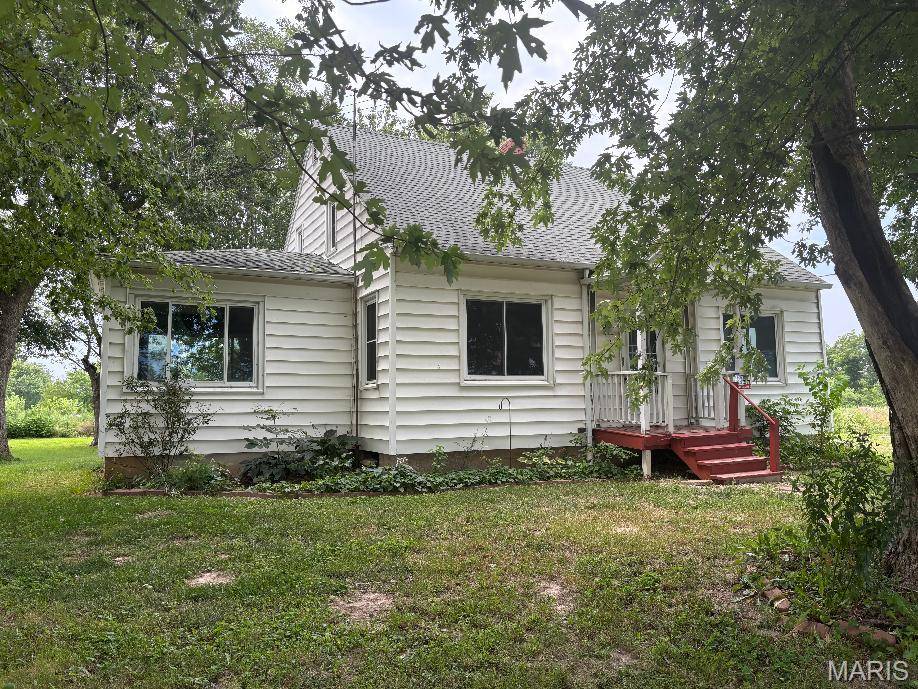 9609 Country Club RD, Sparta, IL 62286
