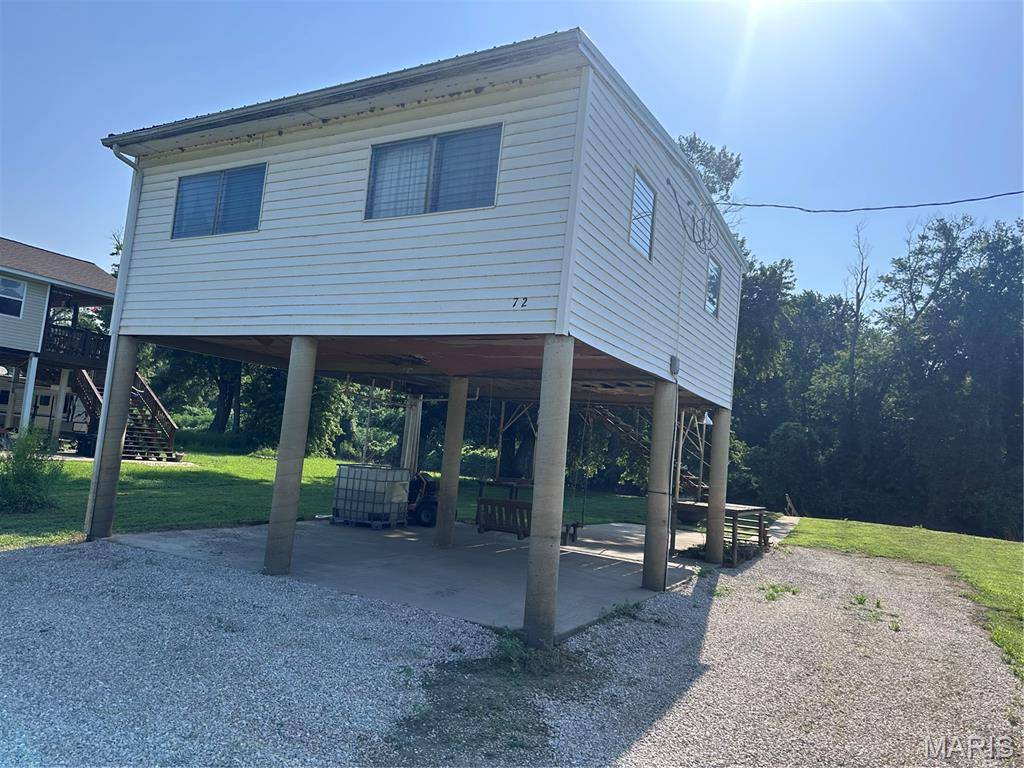 72 S River RD, Elsberry, MO 63343
