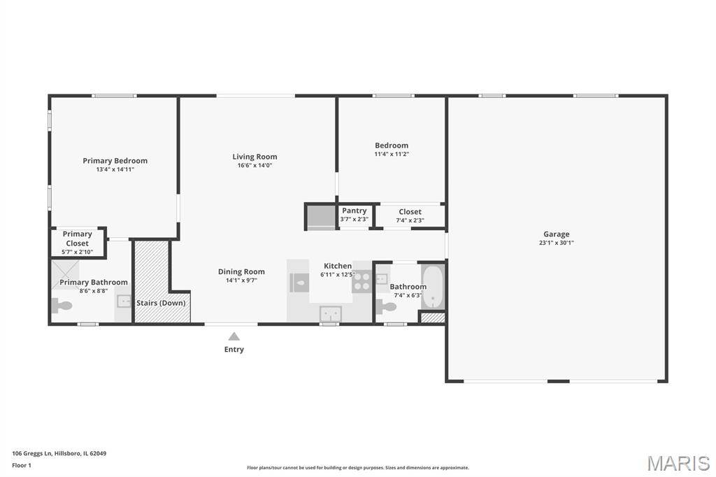 106 Greggs LN, Hillsboro, IL 62049