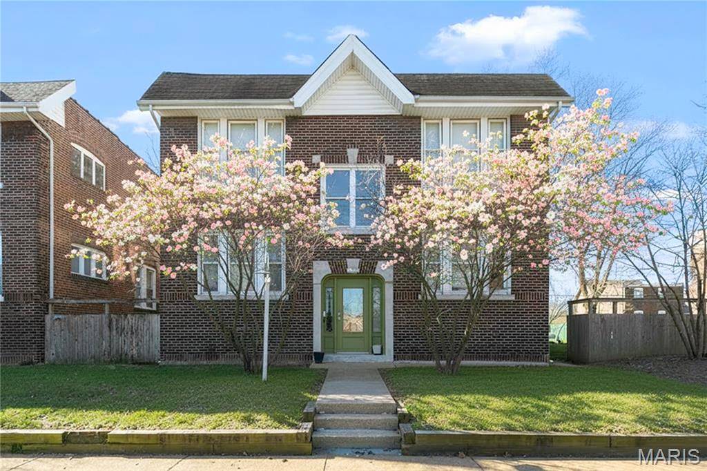 4322 McRee AVE, St Louis, MO 63110