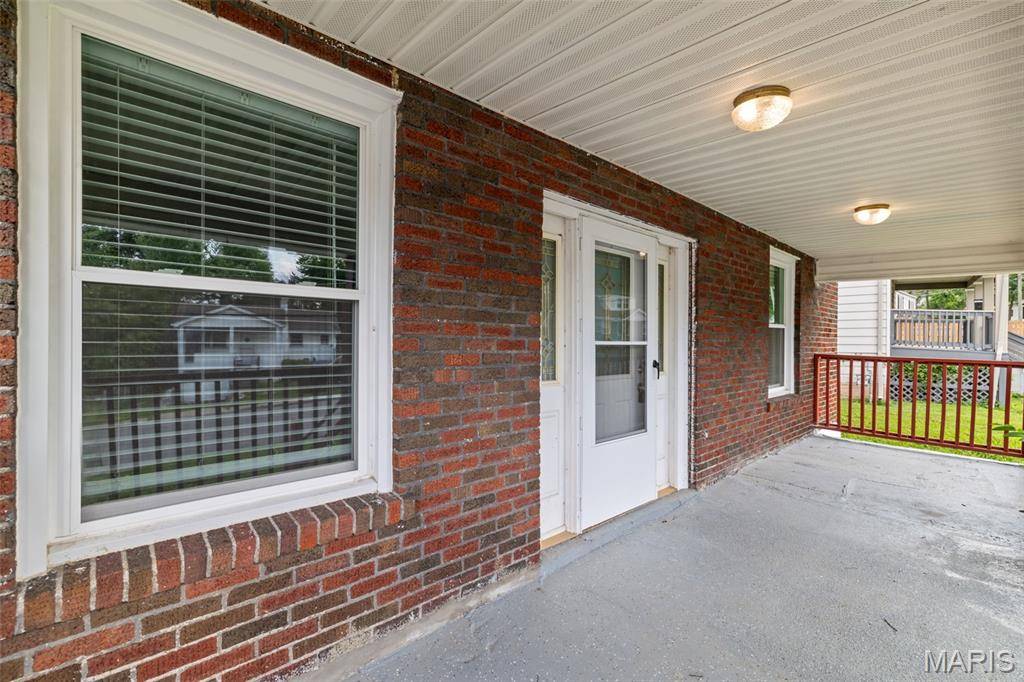 2632 Burns AVE, St Louis, MO 63114