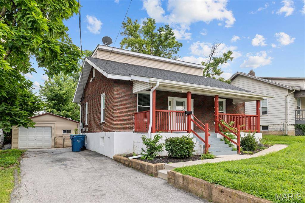 2632 Burns AVE, St Louis, MO 63114