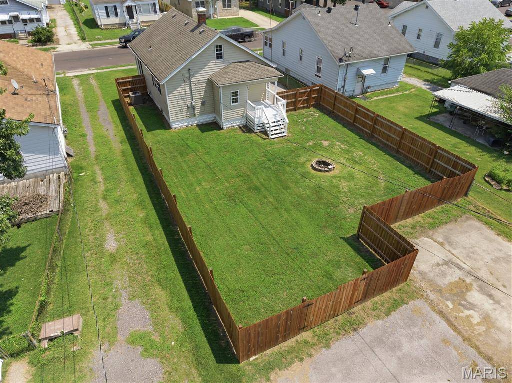 509 Bowman AVE, East Alton, IL 62024