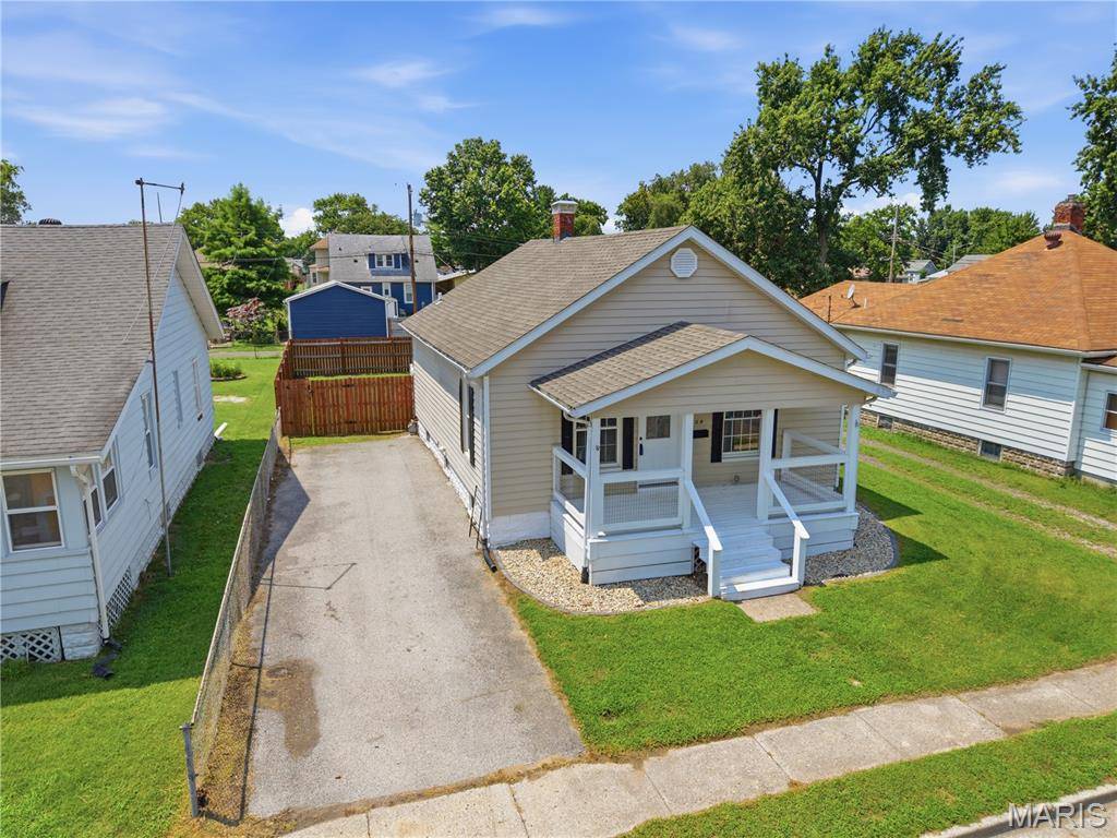 509 Bowman AVE, East Alton, IL 62024