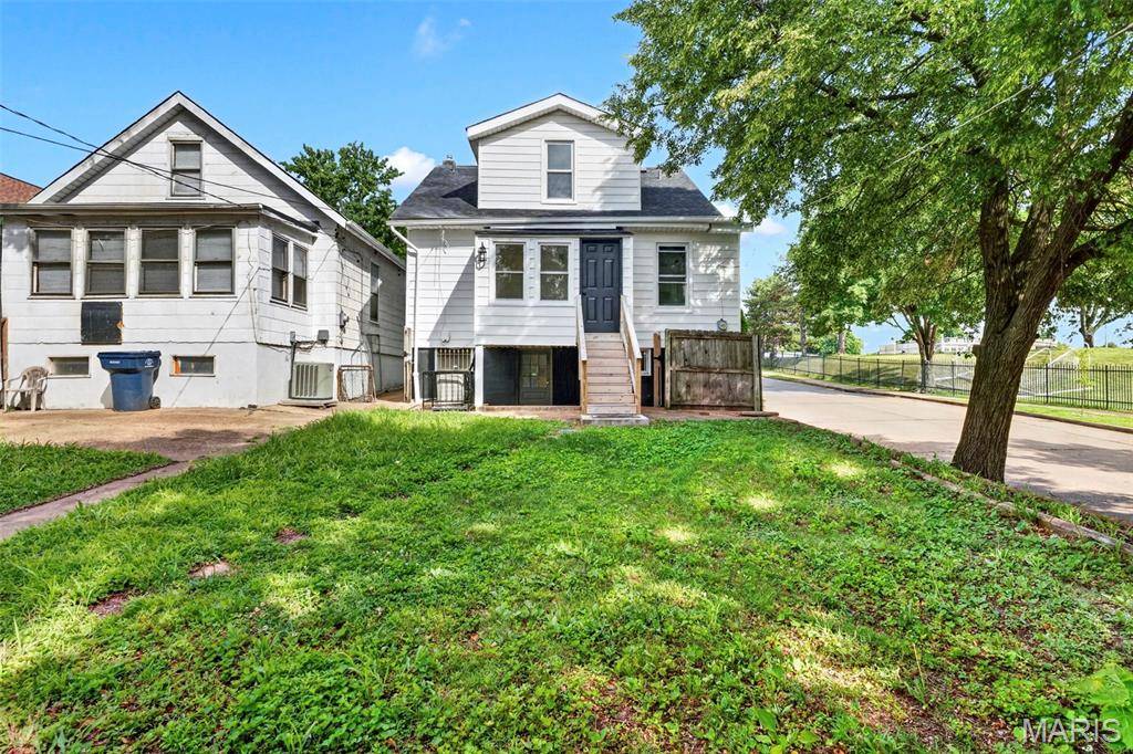 4675 Dewey AVE, St Louis, MO 63116