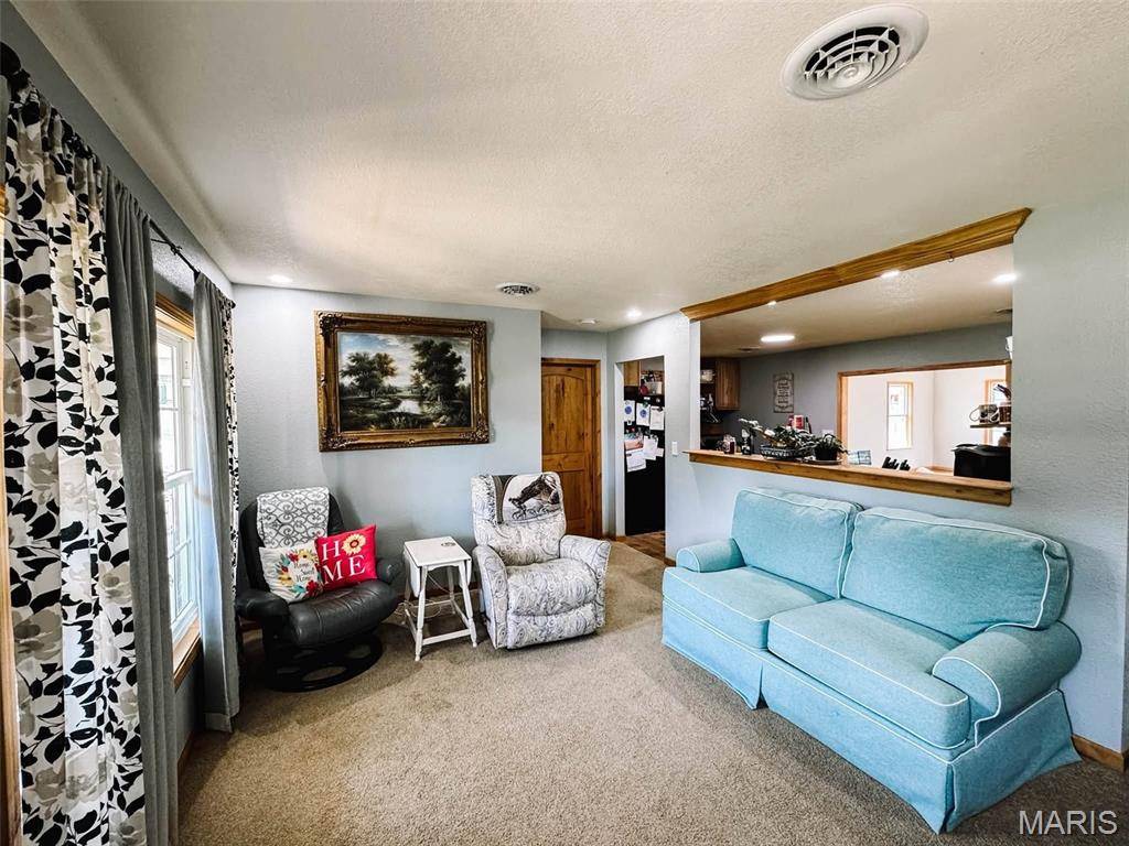 22981 Lick Creek Estates PL, Perry, MO 63462