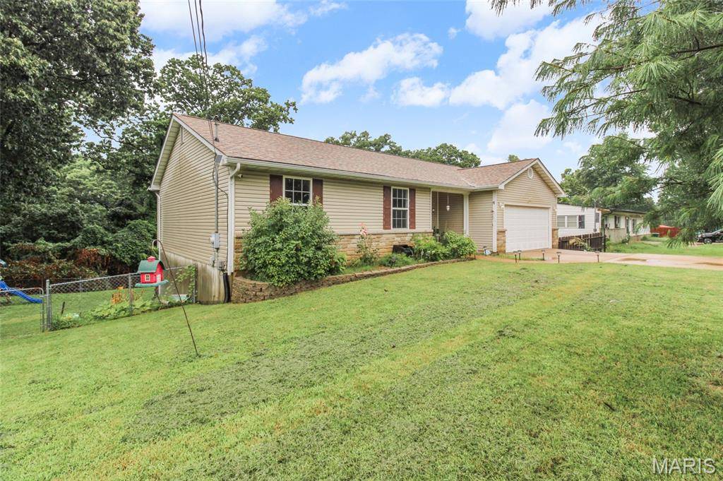4877 Eva Rue LN, House Springs, MO 63051