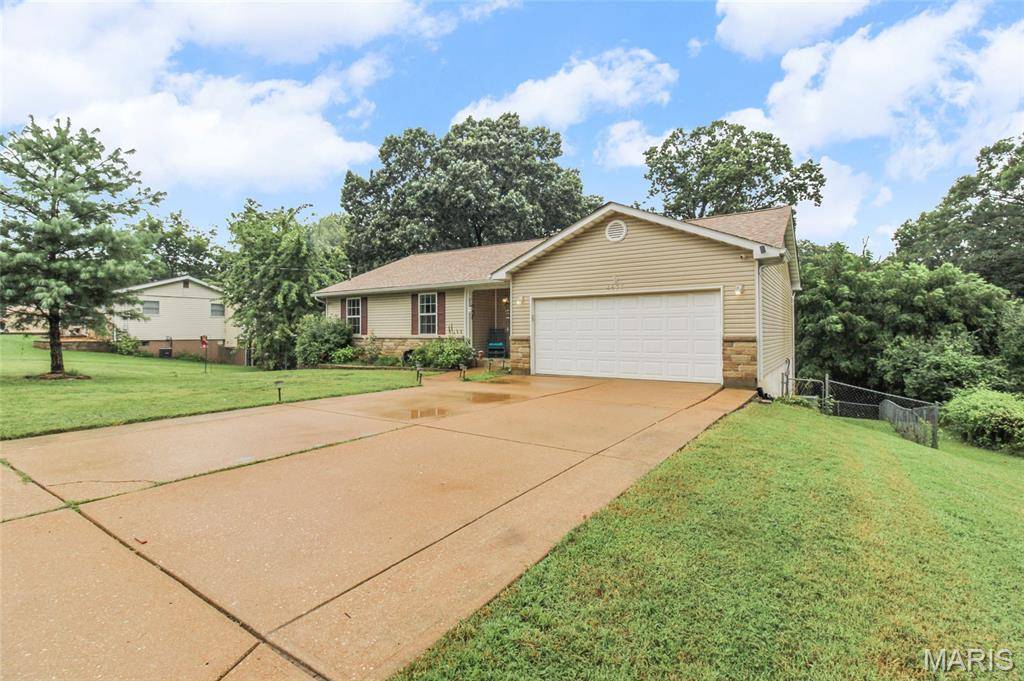 4877 Eva Rue LN, House Springs, MO 63051