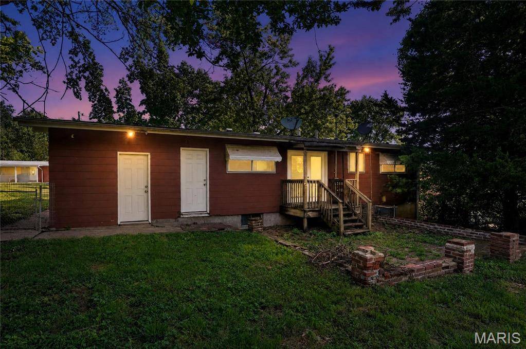 1738 Beecher DR, St Louis, MO 63136