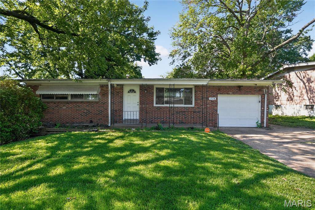 1738 Beecher DR, St Louis, MO 63136