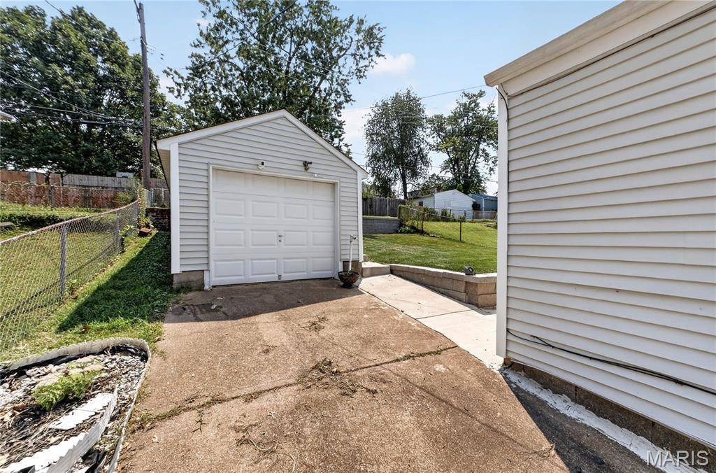 3234 Jasper PARK, St Louis, MO 63139