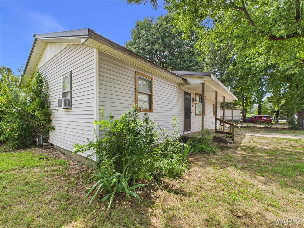 2221 Raydeana ST, Kennett, MO 63857