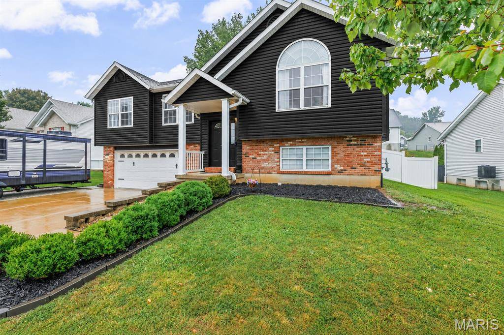 104 Williamsburg DR, Crystal City, MO 63019