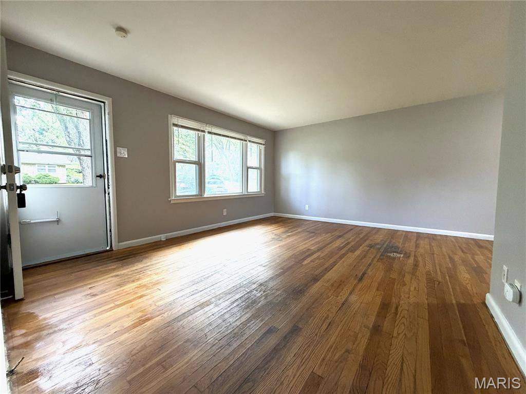 38 Fenwick DR, Ferguson, MO 63135