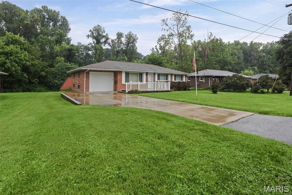 3303 Mission, Alton, IL 62002