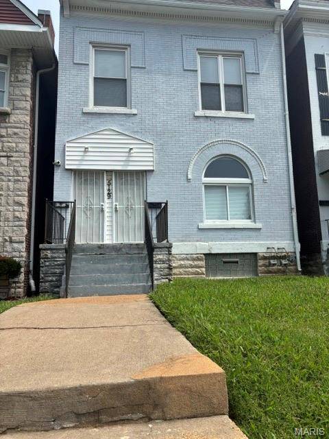5129 Page BLVD, St Louis, MO 63113