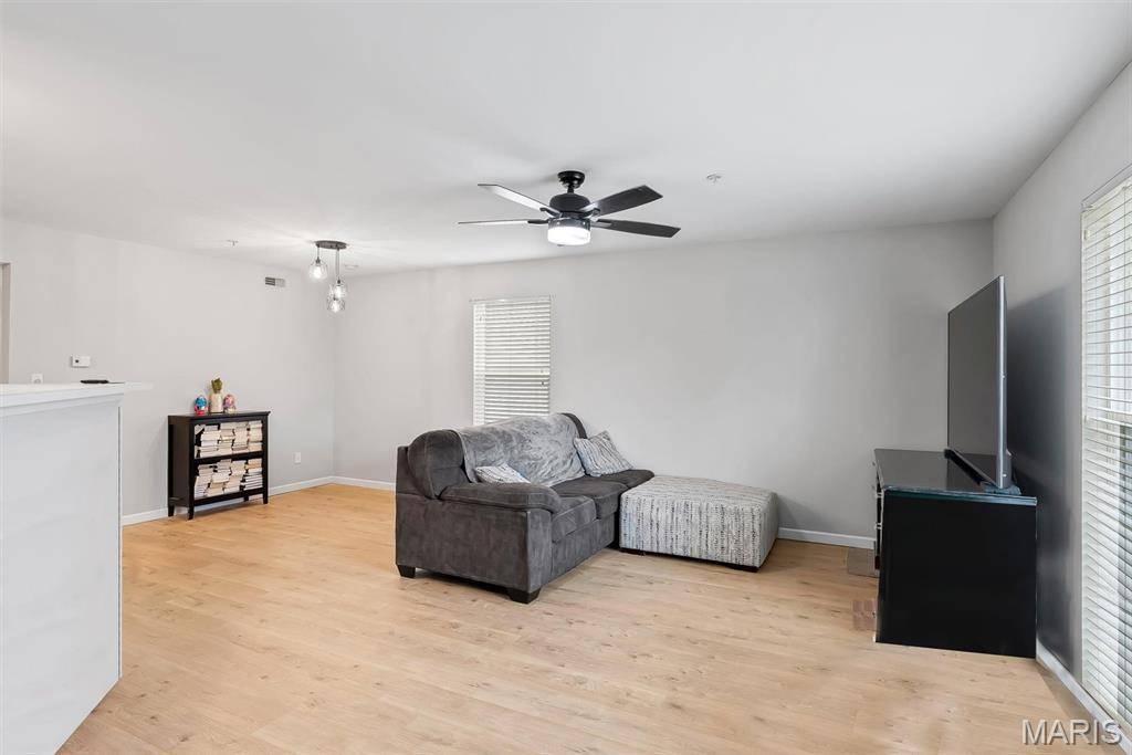 640 Homerun DR #37N, O'fallon, MO 63366
