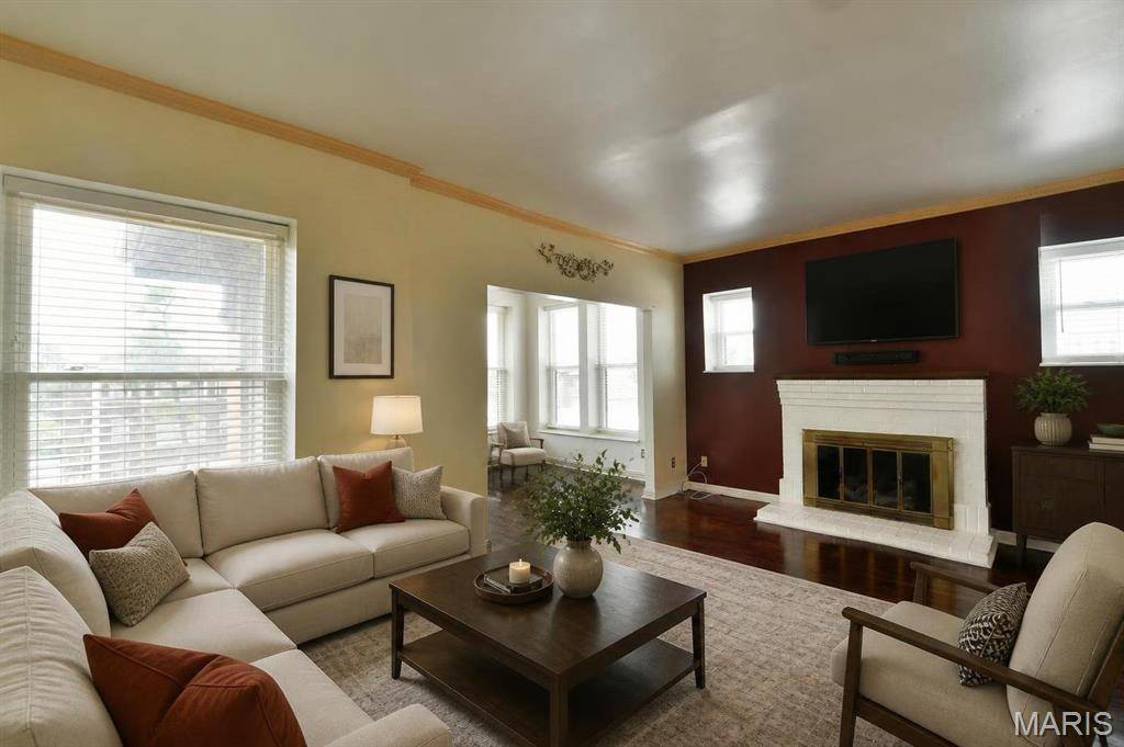 5567 Pershing AVE #3W, St Louis, MO 63112