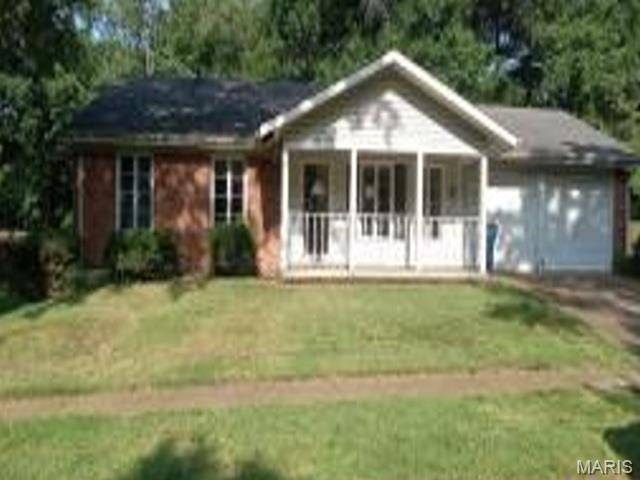 12719 Meadowdale DR, St Louis, MO 63138