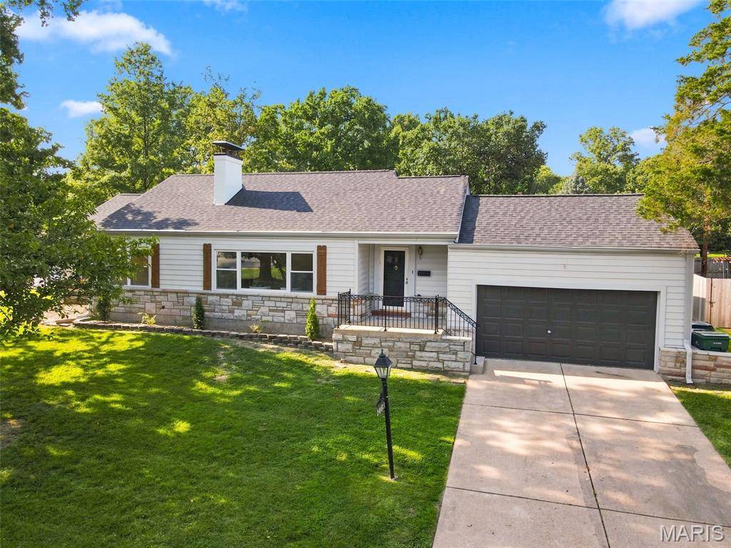 1463 Ronald DR, St Louis, MO 63119
