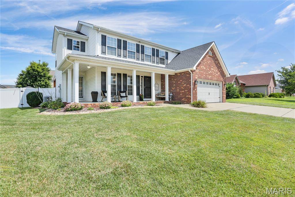 215 Ashford DR, Glen Carbon, IL 62034