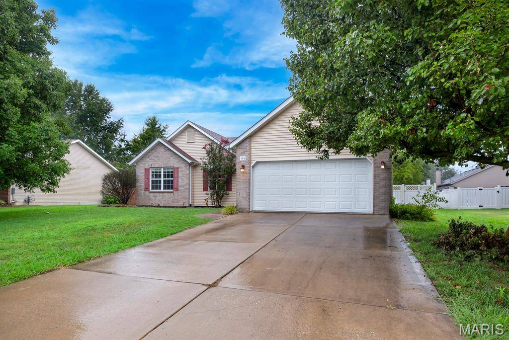 904 Woodland DR, Maryville, IL 62062