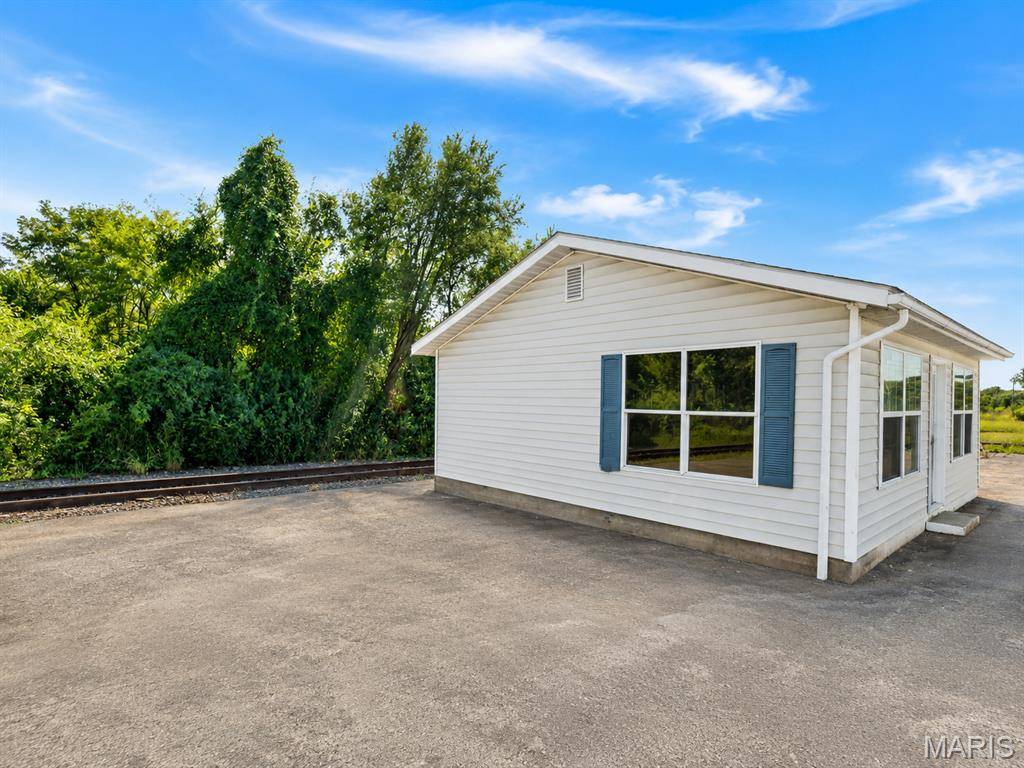 1401 E Broadway #1, Alton, IL 62002