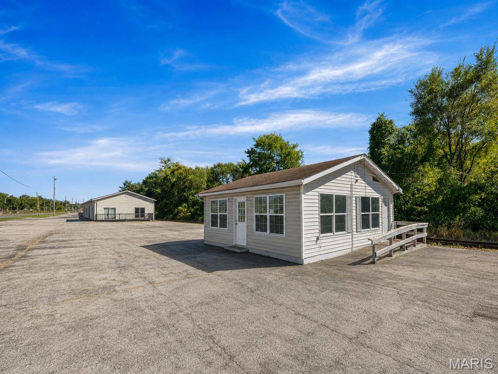 1401 E Broadway #1, Alton, IL 62002