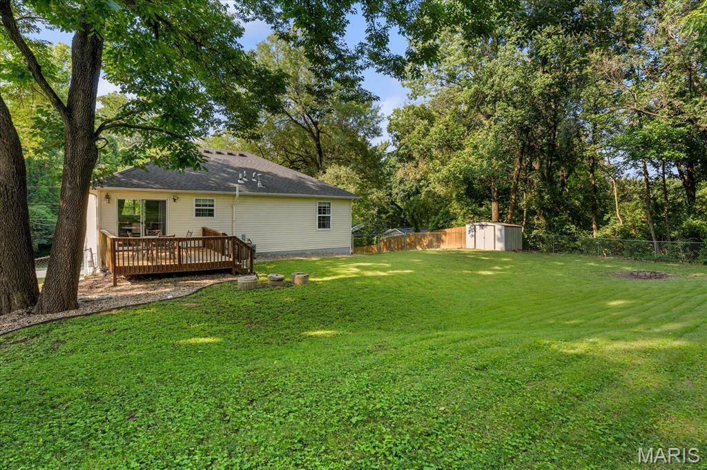9003 Olinda DR, Fairview Heights, IL 62208