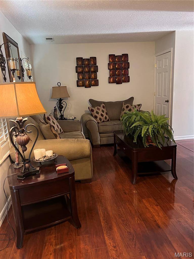 3705 Candlewyck Club DR #B, Unincorporated, MO 63034
