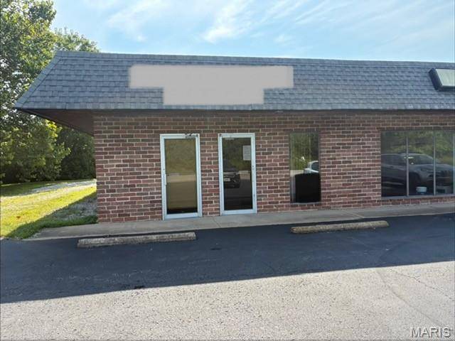 6730 Mall DR, Cedar Hill, MO 63016