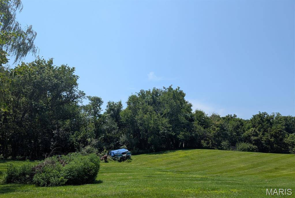 7345 Arke DR, Belleville, IL 62223