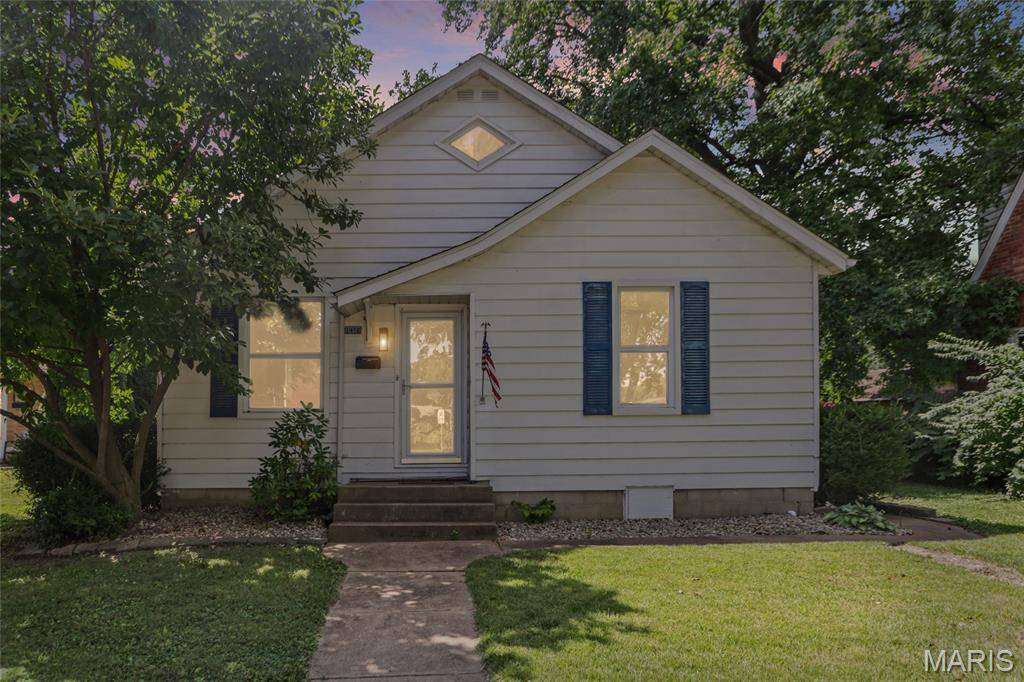 1416 Lindenthal AVE, Highland, IL 62249